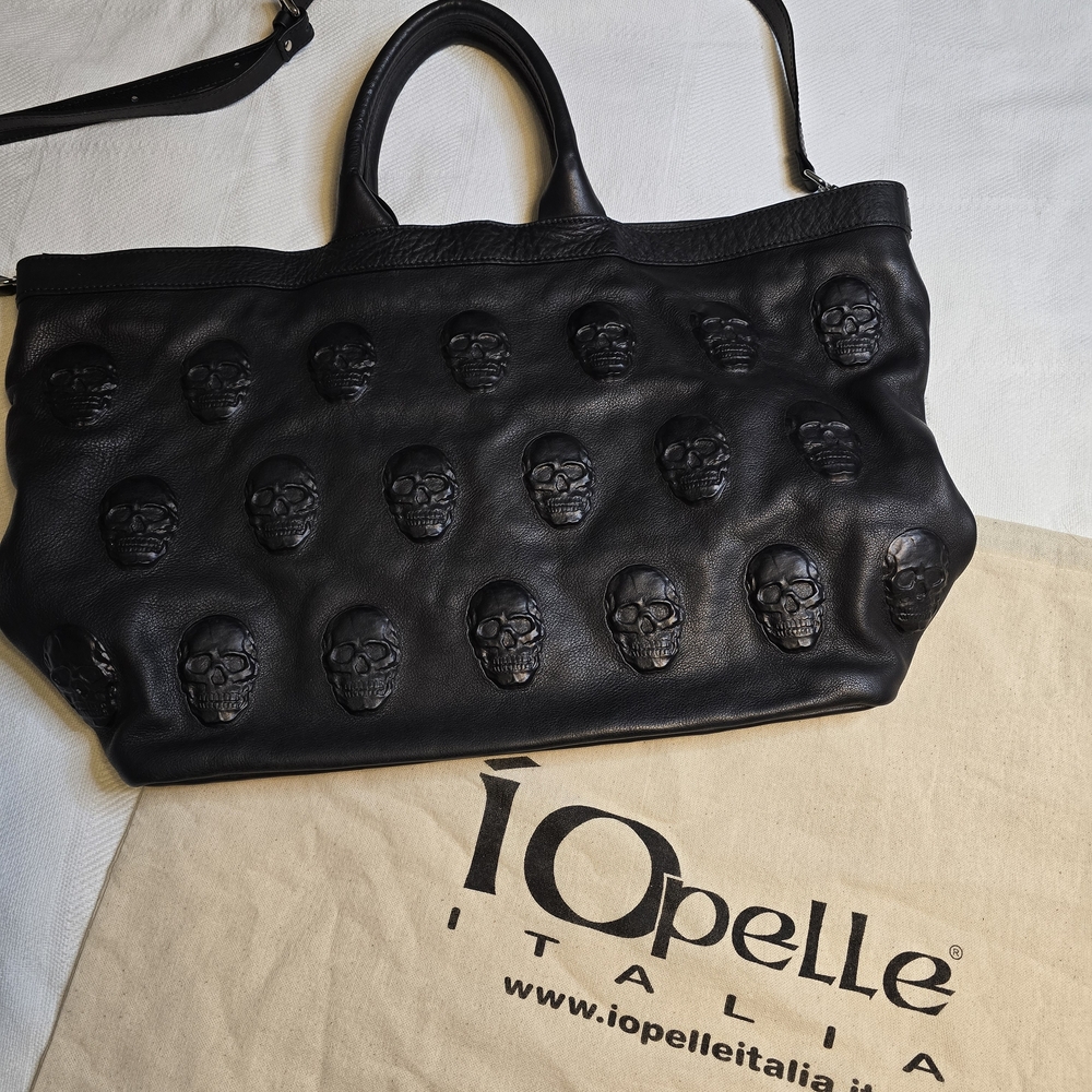 Io Pelle Black Skull Embossed Leather Women's Bag